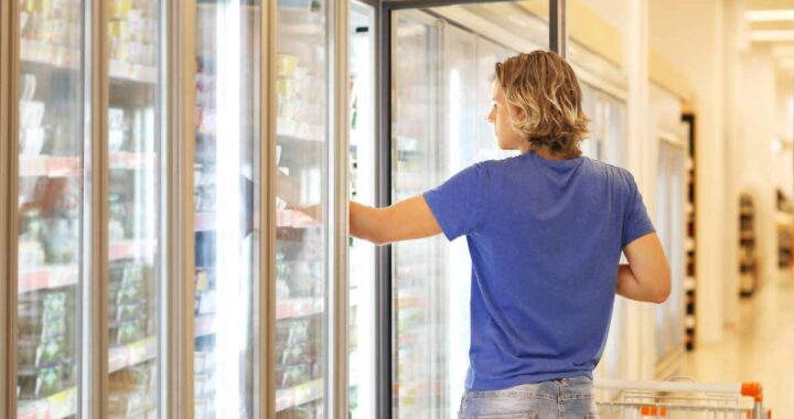 Spreco alimentare: solo il 2,2% del cibo buttato dagli italiani è costituito da surgelati